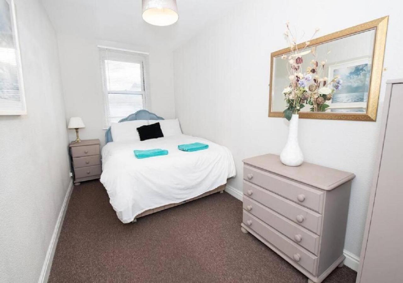 סקארבורו Cormorant - Beautiful 2 Bed Apartment With Sea Views Old Town מראה חיצוני תמונה